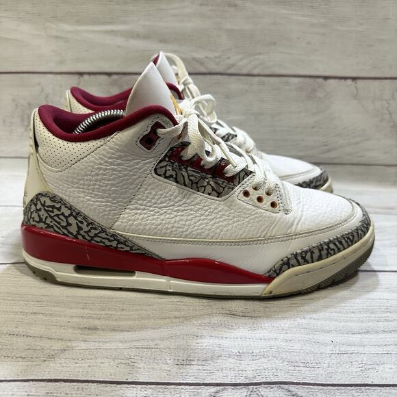 Nike‎ Air Jordan 3 Retro Cardinal Red 9.5 CT8532-126 Streetwear